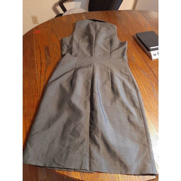 Size 10 Benelle NY Grey Sleeveless Front Button V-Neck Midi Dress - Picture 4 of 4